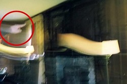 Penampakan Hantu Tangan Melayang di Kastil Inggris