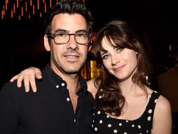 Nikah Diam-diam, Zooey Deschanel Kini Dikaruniai Seorang Putri