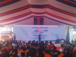 Jokowi Resmikan Bank Kapal Milik BRI di Teluk Jakarta