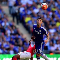 Cahill Sebut Arsenal Akan Mendesak Chelsea dalam Perebutan Gelar