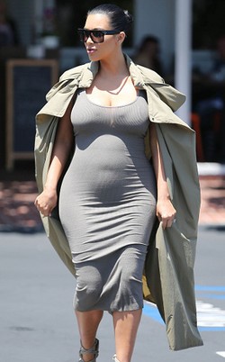 Kim Kardashian Berikan Kejutan di Hari Ulang Tahun Fansnya