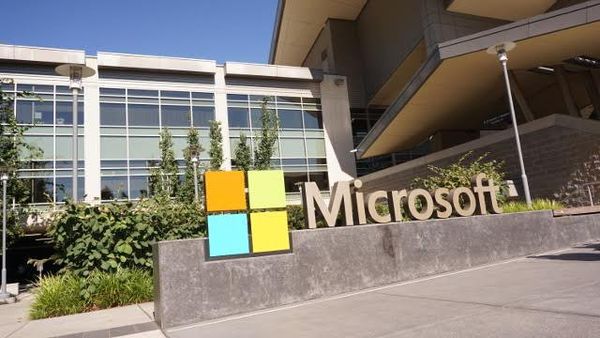 Blusukan ke Markas Besar Microsoft