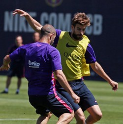 Menuntaskan Pekerjaan Rumah di Lini Belakang Barcelona