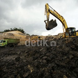 Ini Bahayanya Mantan Pejabat Jadi Komisaris Perusahaan Tambang Asing