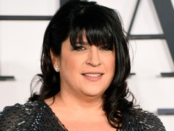 Novel Trilogi EL James Terlaris Versi Kindle