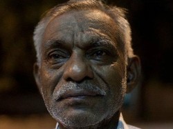 Penjual Teh di India yang Bukunya Laku di Amazon Tetap Menulis