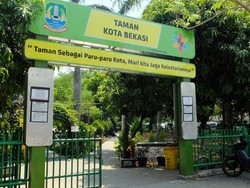 Bekasi Juga Punya Taman Kota yang Sejuk dan Rindang