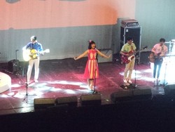 Nostalgia White Shoes & The Couples Company dalam Gelaran Konser di Cikini