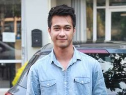 Kemalaman, Keluarga Tak Dapat Temui Eza Gionino