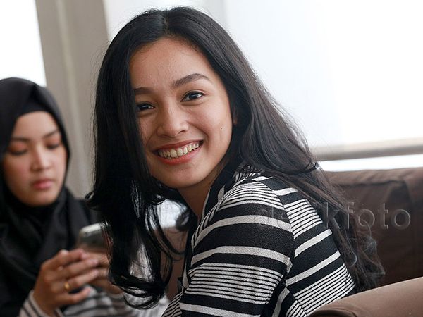 Tya Arifin, Kamu Manis Banget Berlesung Pipit