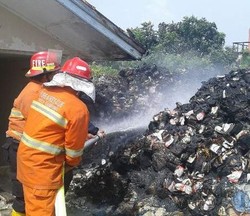Kantor KPU Dilalap Si Jago Merah, Surat Suara Bekas Pilgub Terbakar