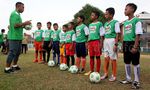 Firman Utina Beri Motivasi dan Coaching Clinic