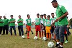 Firman Utina Beri Motivasi dan Coaching Clinic