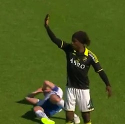 Aksi Tipu-tipu di Atas Lapangan yang Bikin Sang Kapten Akhirnya Malu Sendiri