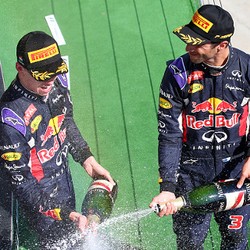 Penampilan Ricciardo dan Kvyat Puaskan Red Bull
