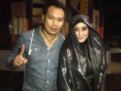Vicky Prasetyo Nyaman Curhat dengan Natasha Pramudita