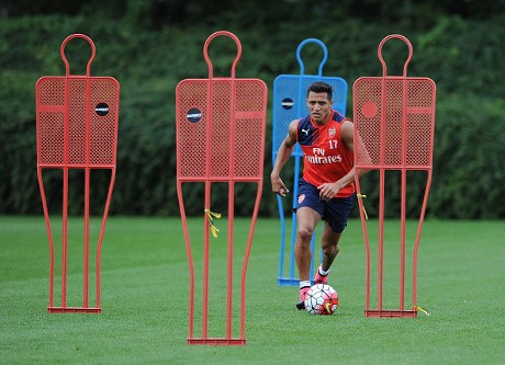 Masih Butuh Istirahat, Alexis Absen Hadapi West Ham