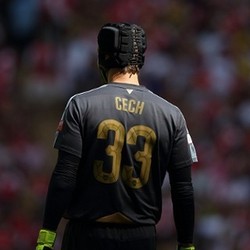 Dilabeli Kartu As Arsenal, Cech Akui Rasakan Tekanan