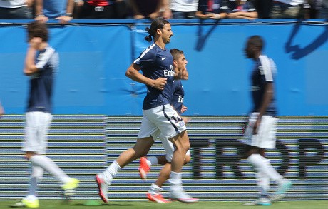 Ibra Disarankan Bertahan di PSG