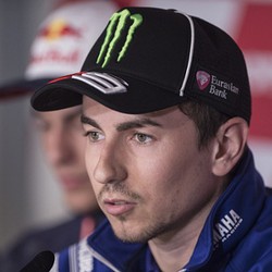 Puas Kuasai Hari Pertama, Lorenzo Kini Incar Rekor Putaran