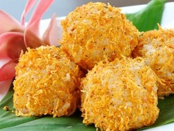 Yuk, Buat Kudapan Ketan Berlapis Kelapa Kering yang Gurih