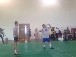 Minggu Pagi, Menkeu Badminton Bareng Rudi Hartono dan Taufik Hidayat