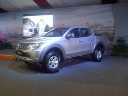 Begini Gaya Desain Mitsubishi Triton Terbaru