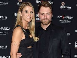 Sebulan Cerai, Brian McFadden dan Mantan Istri Masih Tinggal Serumah