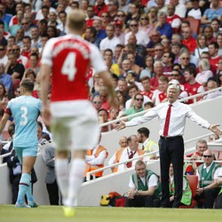 Arsenal: Oezil di Musim 2013/2014, Musim ini Siapa?