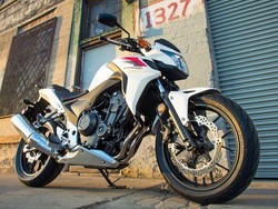 Indikator Bensin Ngaco, Honda Tarik Moge