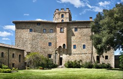 8 Kastil Bak Negeri Dongeng, Bisa Menginap di Sini! (2)