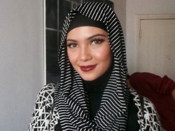 Mantap Berhijab, Ratna Galih Disebut Mirip Ibu-ibu Majelis Taklim