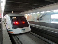 Kereta Cepat Jakarta-Bandung Rp 71 T, China Beri Utang Berbunga 2%