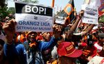 Jakmania Demo Kantor Menpora