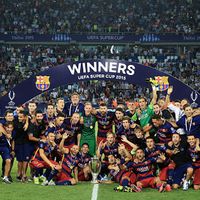 Malam Super di Piala Super Eropa Malam Super di Piala Super Eropa