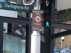 Cara Australia Menjaga Turis di Wisata Dunia Malam Sydney