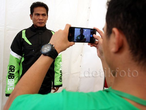 GrabBike Rekrut Ribuan Ojek di Plaza Barat Senayan