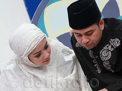 Raffi Ahmad Hadiahi Amy Qanita Klinik Kecantikan