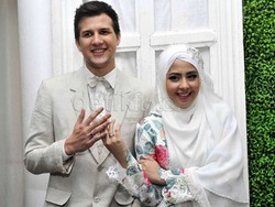 Risty Tagor Hapus Semua Foto Stuart Collin di Instagram