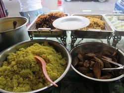 Liburan ke Ternate, Wajib Coba Nasi Kuning Ikang Telur!