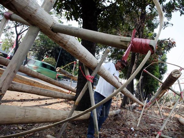 Jelang HUT RI, Penjualan Pohon Pinang Meningkat