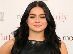 Merasa Tak Nyaman, Ariel Winter Operasi Kecilkan Payudara