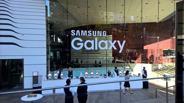 Meriahnya Peluncuran Galaxy Note 5 & Galaxy S6 Edge+