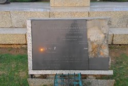 Miris, Plakat Patung Pahlawan di Monas Banyak yang Rusak