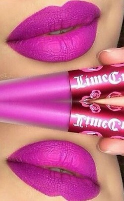 Lipstik Lime Crime Dilabeli Tidak Aman di AS