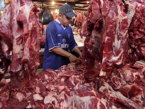 Pedagang Daging Sapi Kembali Berjualan