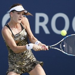 Radwanska dan Halep Lolos, Azarenka Kandas