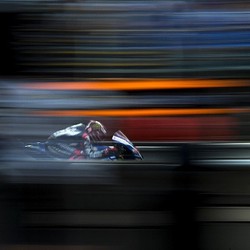 Lorenzo Rebut Pole Sambil Bikin Rekor Lagi