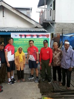 Rayakan HUT ke-70 RI, Garuda Indonesia Bedah Rumah Veteran
