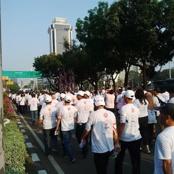 Rayakan HUT ke-70 RI, Ribuan Pegawai BUMN Gelar Jalan Sehat